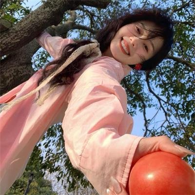 提剑映桃花